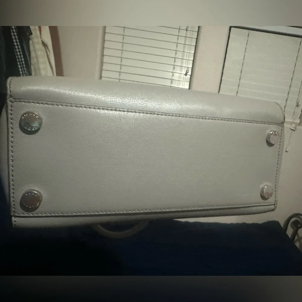 Michael Kors Leather Shoulder Bag - Picture 4 of 6